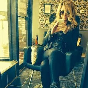 Meet your Posher, Christina